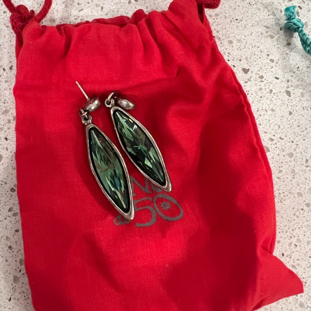 Uno de 50 earrings